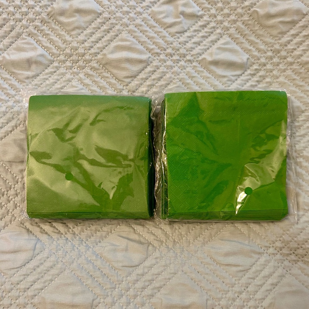 Green Cocktail Napkins, 100 Count, NEW